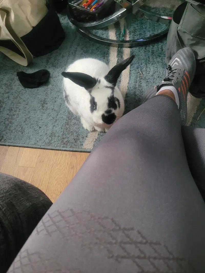 LaTanya W.’s photo of her leg in Sculpt 3D leggings, showing the fabric texture